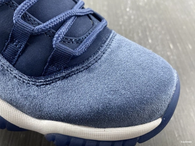 Rep MAX Jordan Velvet Air 11 Midnight Navy WMNS AR0715-441 0821